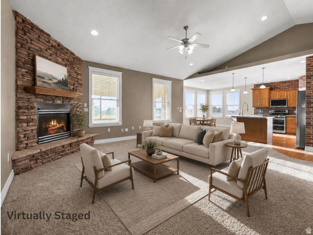 Image 2 of property listing at 1333 N 1590 W, Clinton, UT 84015