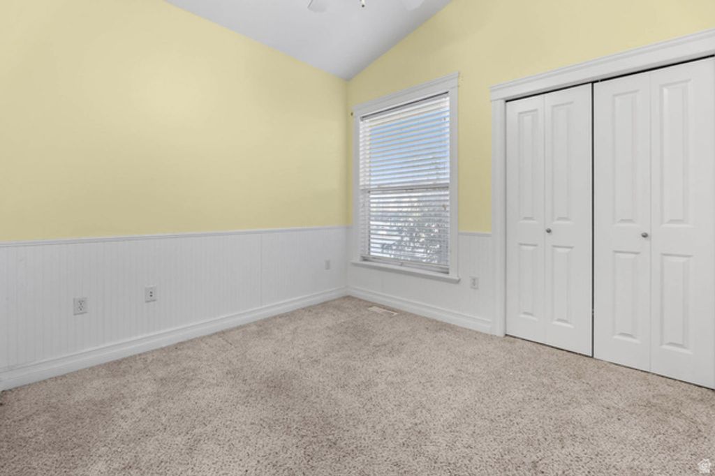 Image 12 of property listing at 1333 N 1590 W, Clinton, UT 84015