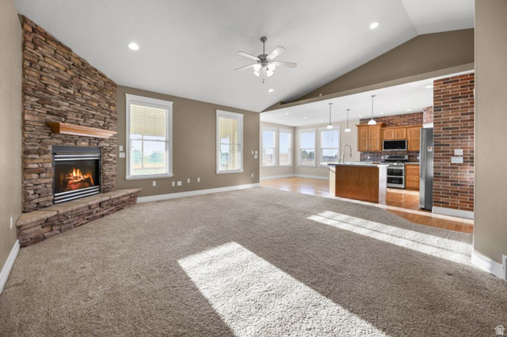 Image 33 of property listing at 1333 N 1590 W, Clinton, UT 84015