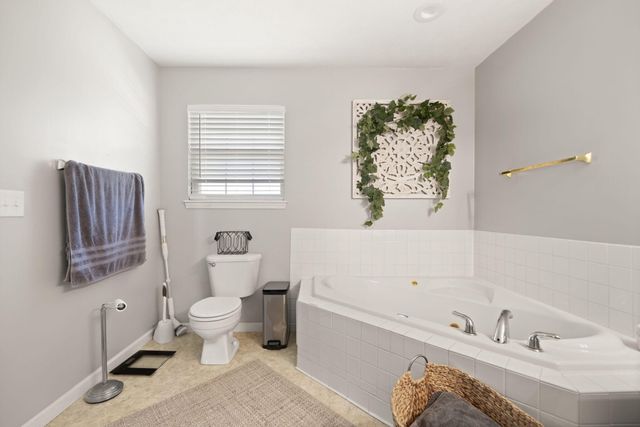 76 Waterford Way, Somerset, KY 42501