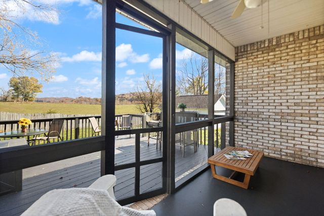 76 Waterford Way, Somerset, KY 42501