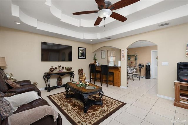 2606 E La Pointe Avenue, Alton, TX 78573