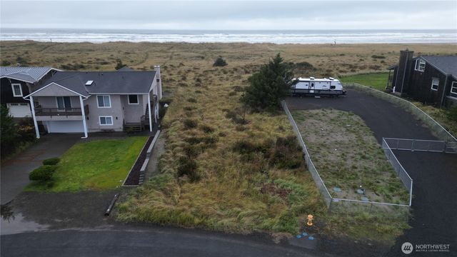 33707 G Street, Ocean Park, WA 98640