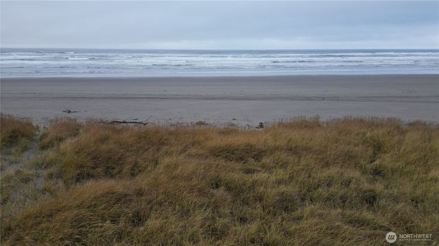 33707 G Street, Ocean Park, WA 98640