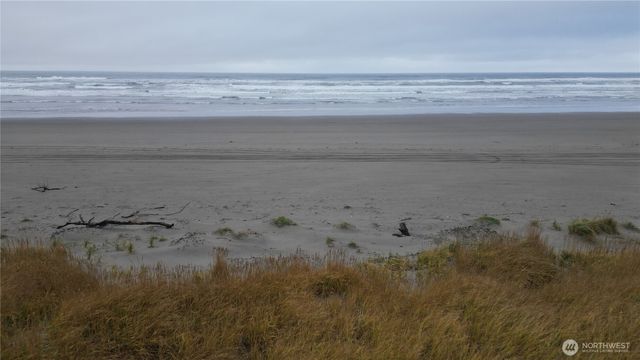 33707 G Street, Ocean Park, WA 98640