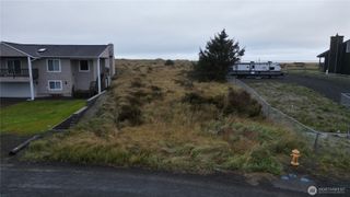 33707 G Street, Ocean Park, WA 98640