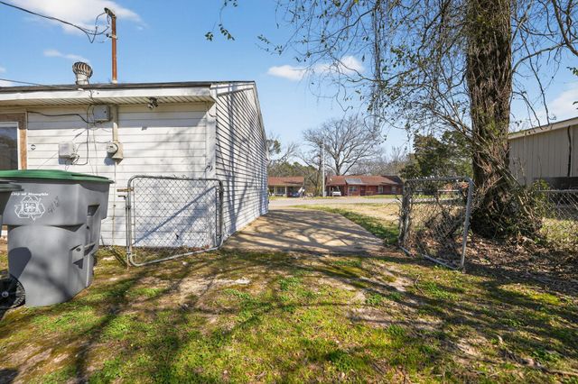 4167 WINDERMERE RD, Memphis, TN 38128