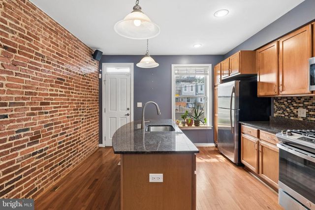 18 N EAST AVE, Baltimore, MD 21224