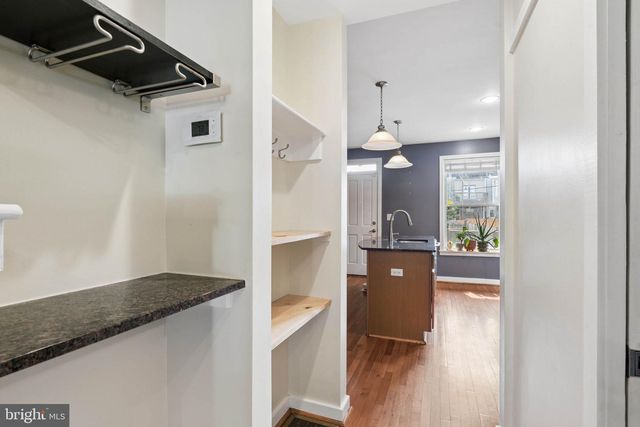 18 N EAST AVE, Baltimore, MD 21224