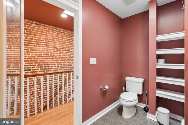 18 N EAST AVE, Baltimore, MD 21224