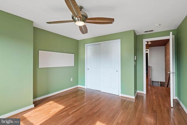 18 N EAST AVE, Baltimore, MD 21224