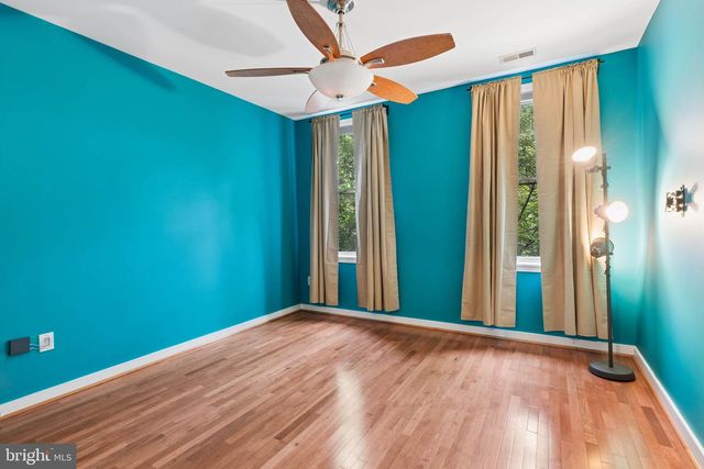 18 N EAST AVE, Baltimore, MD 21224