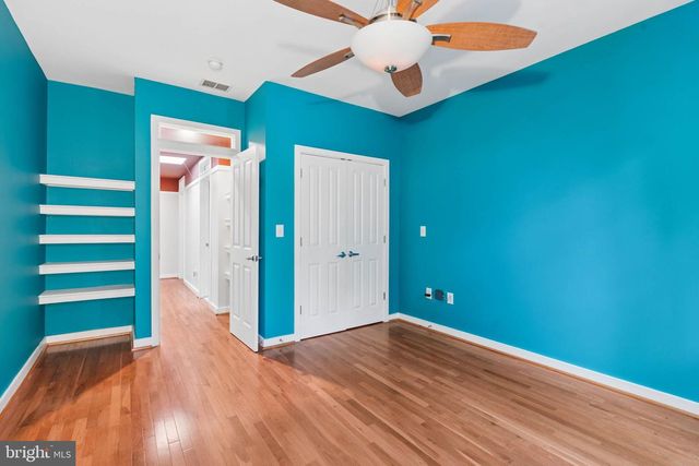 18 N EAST AVE, Baltimore, MD 21224