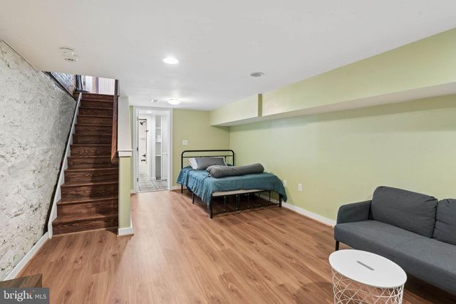 18 N EAST AVE, Baltimore, MD 21224