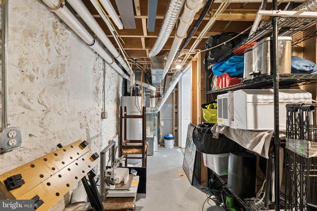 18 N EAST AVE, Baltimore, MD 21224