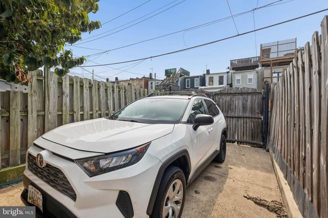18 N EAST AVE, Baltimore, MD 21224