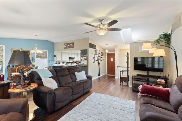 1335 NW Prospect Avenue, Grants Pass, OR 97526