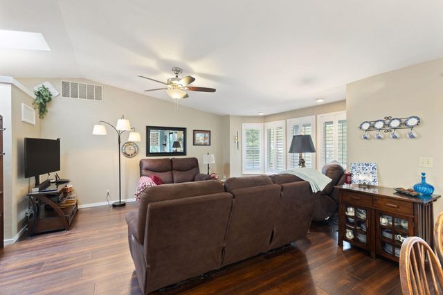 1335 NW Prospect Avenue, Grants Pass, OR 97526