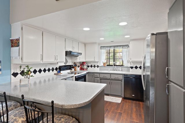 1335 NW Prospect Avenue, Grants Pass, OR 97526