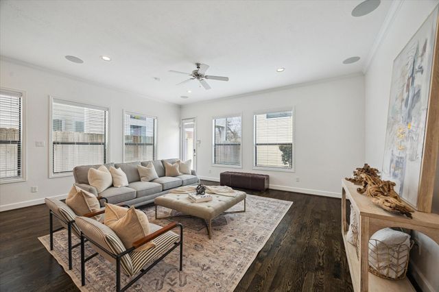 523 W 26th Street, Houston, TX 77008