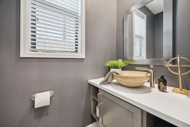 523 W 26th Street, Houston, TX 77008