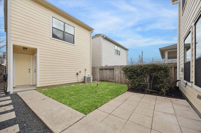 523 W 26th Street, Houston, TX 77008