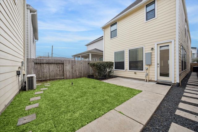 523 W 26th Street, Houston, TX 77008