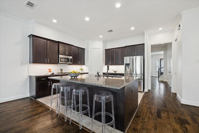 523 W 26th Street, Houston, TX 77008