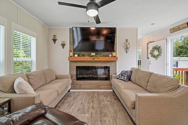 370 Edison Circle, Conway, SC 29526