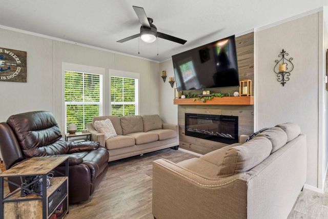 370 Edison Circle, Conway, SC 29526