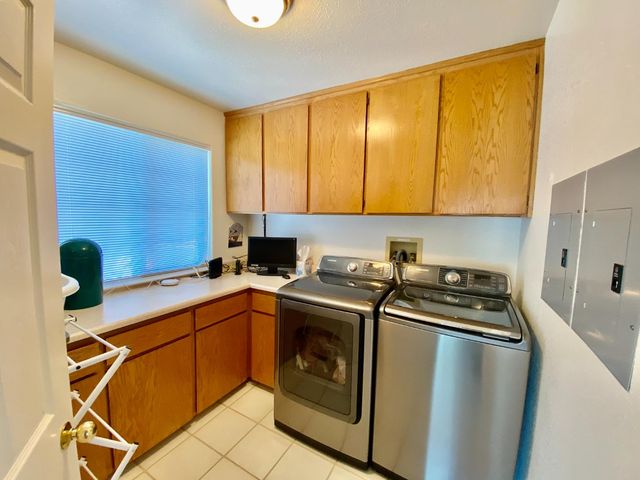 954 Poker Flat Rd, Copperopolis, CA 95228