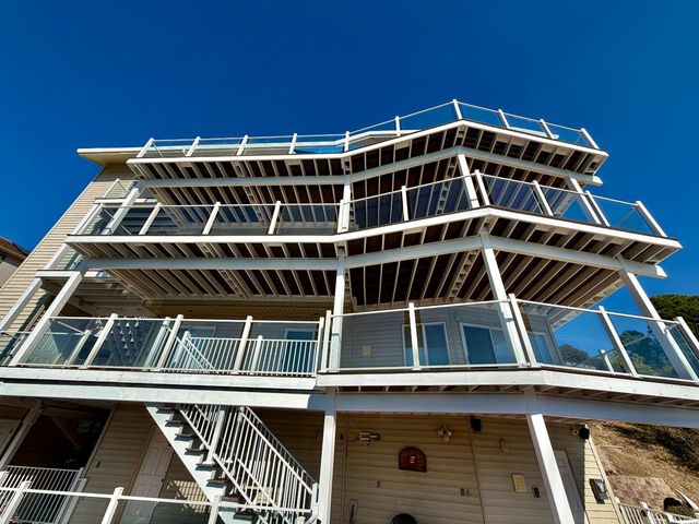 954 Poker Flat Rd, Copperopolis, CA 95228