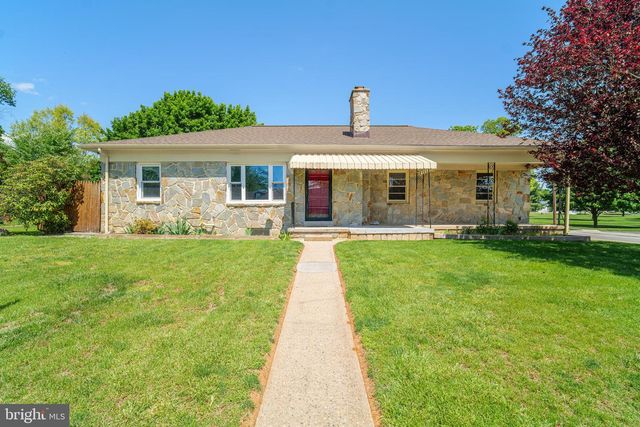 224 PARK HEIGHTS BLVD, Hanover, PA 17331