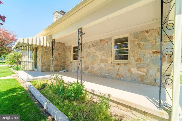 224 PARK HEIGHTS BLVD, Hanover, PA 17331