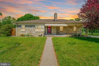 224 PARK HEIGHTS BLVD, Hanover, PA 17331