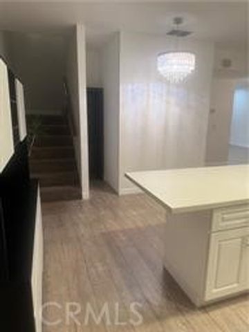 7615 Glade Avenue 116, Canoga Park, CA 91304