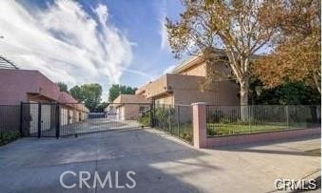7615 Glade Avenue 116, Canoga Park, CA 91304