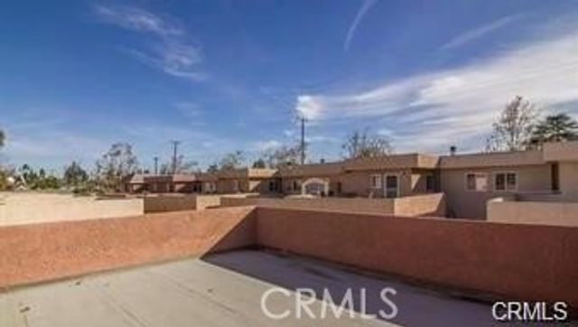 7615 Glade Avenue 116, Canoga Park, CA 91304