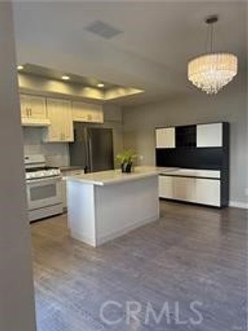 7615 Glade Avenue 116, Canoga Park, CA 91304