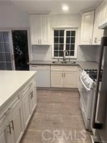 7615 Glade Avenue 116, Canoga Park, CA 91304
