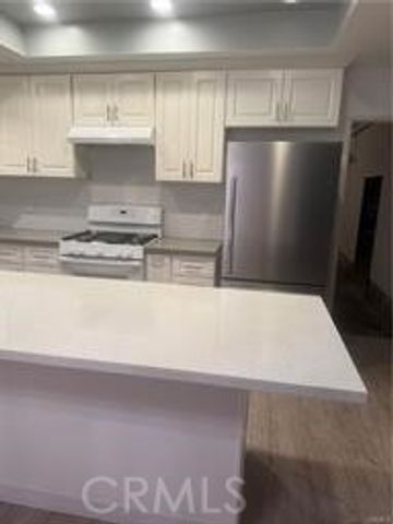 7615 Glade Avenue 116, Canoga Park, CA 91304