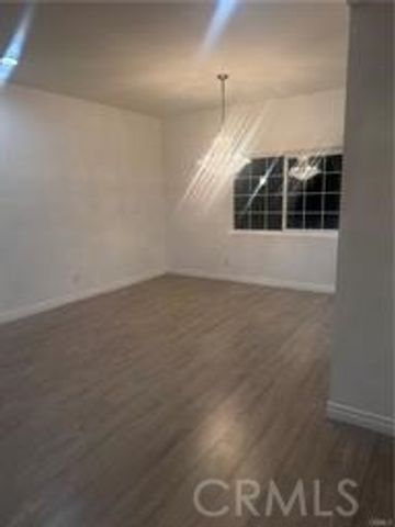 7615 Glade Avenue 116, Canoga Park, CA 91304