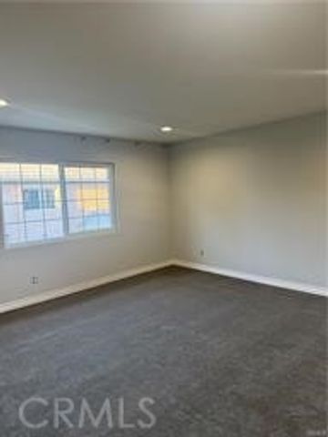 7615 Glade Avenue 116, Canoga Park, CA 91304