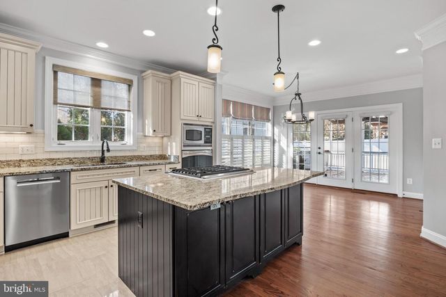 8047 FAIRFAX RD, Alexandria, VA 22308