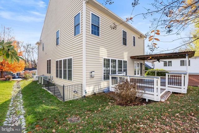 8047 FAIRFAX RD, Alexandria, VA 22308