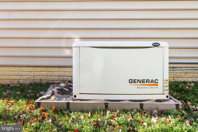 8047 FAIRFAX RD, Alexandria, VA 22308