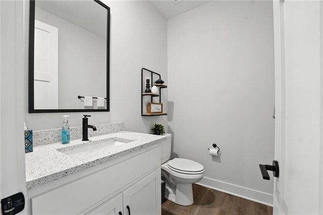 20677 Skyview Lane, Spring Hill, KS 66083