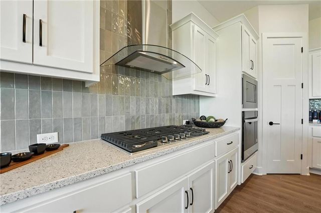 20677 Skyview Lane, Spring Hill, KS 66083