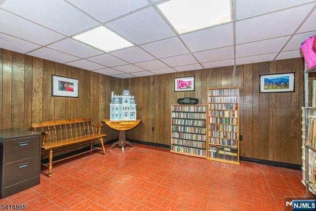31 Windsor Road, Clifton, NJ 07012