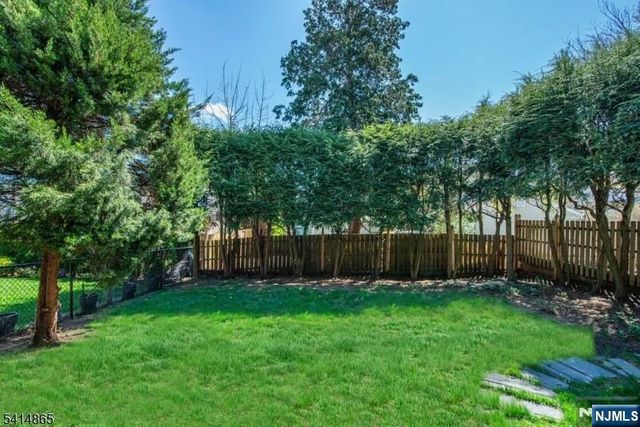 31 Windsor Road, Clifton, NJ 07012